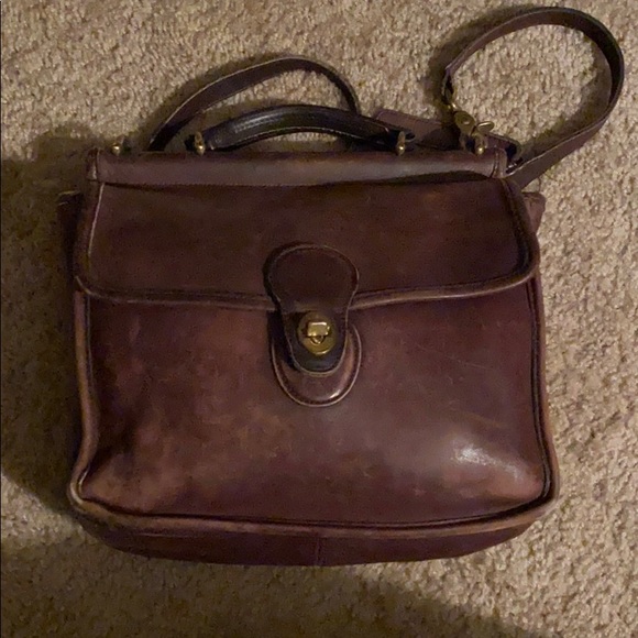 Coach Handbags - VINTAGE Coach crossbody
